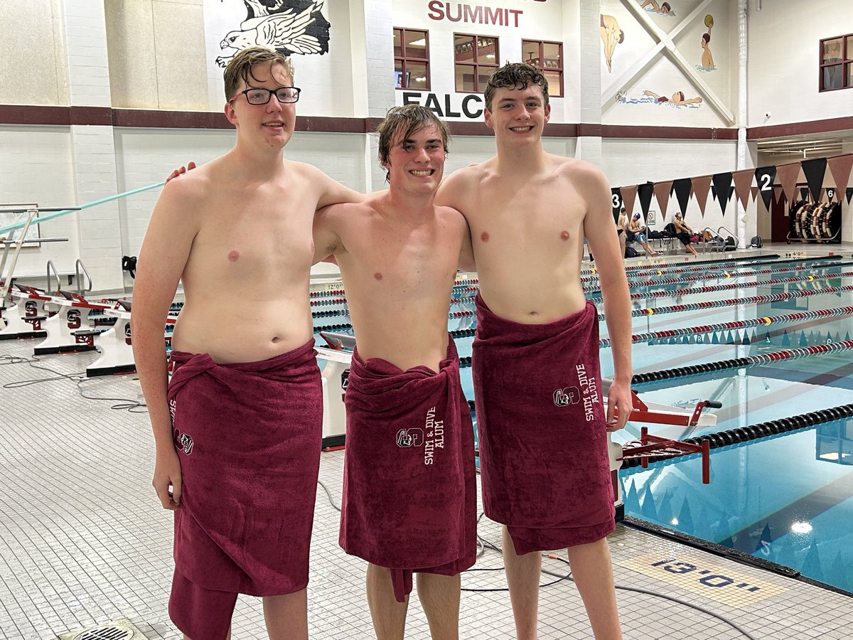 RSHSsports's tweet photo. Senior Night for Boys Swim and Dive! Congrats to Gabe, Kyle, and Andy! https://t.co/h5iVni1xbK