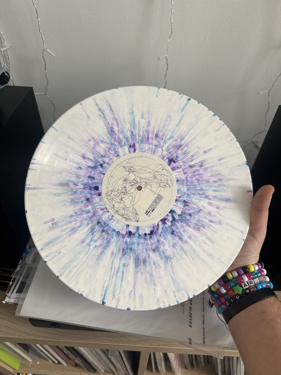 Guess I love my computer more than first reported <a href="/ninajirachi/">ninajirachi</a>