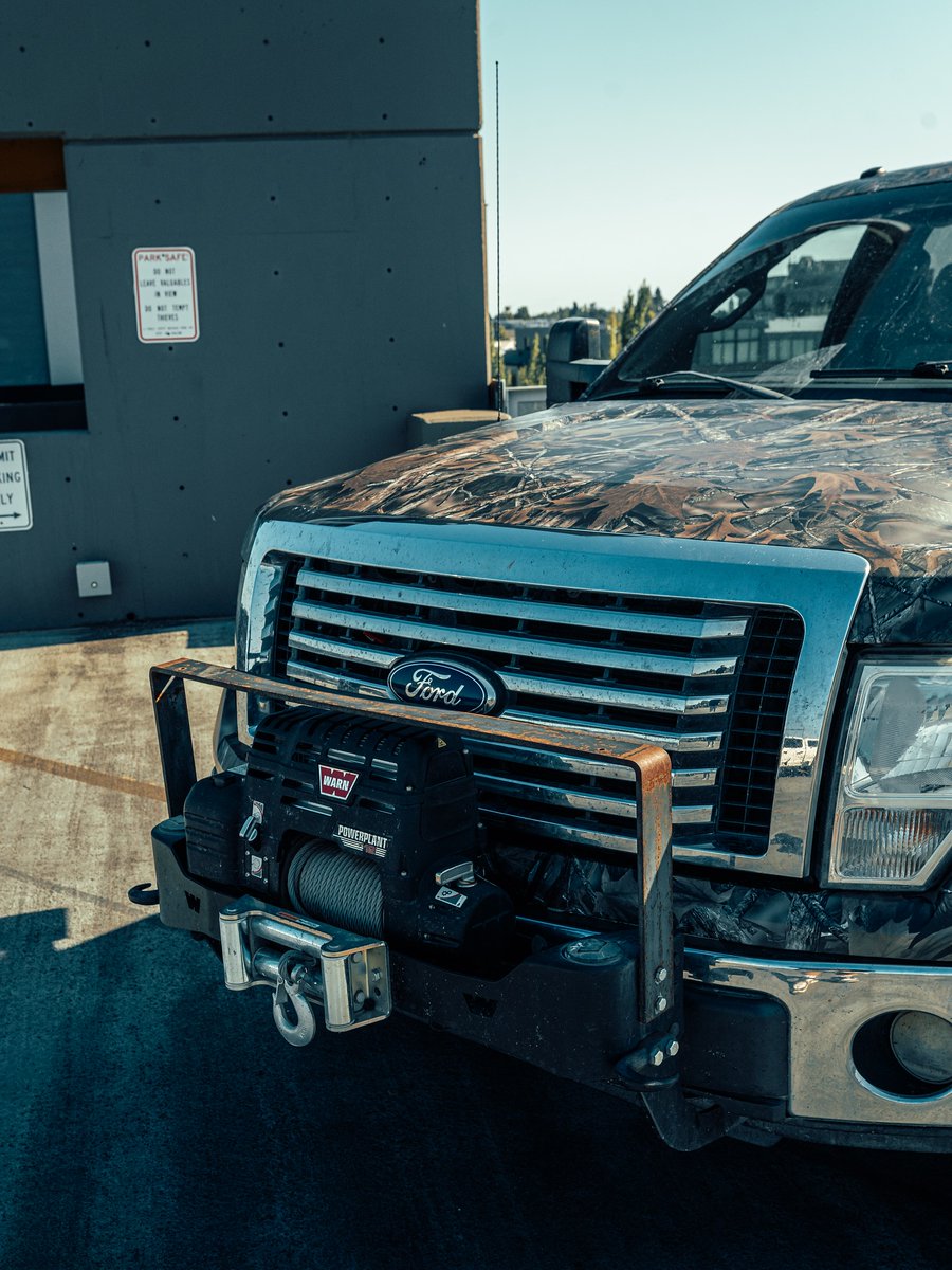 Nature Woodland Camo blends classic forest tones with rugged style—this Ford F-150 is ready for backroads and beyond.

Wrapped by @cncptwraps

#MetroRestyling #PaintIsDead #CarWrap #VinylWrap #VinylWraps #VehicleWrap #FordF150 #TruckWrap #CamoWrap #WoodlandCamo #NatureWrap