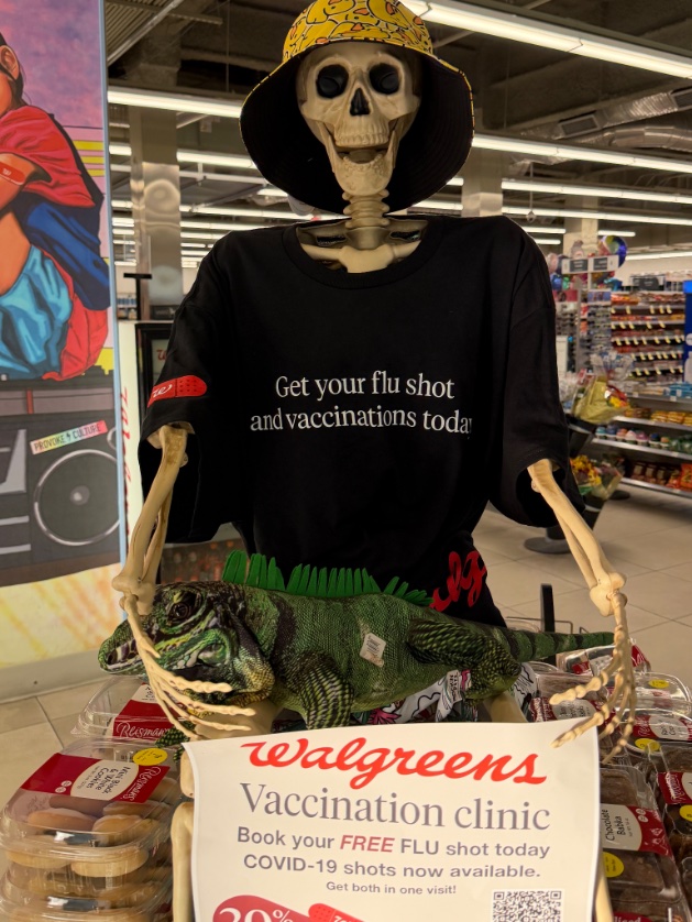 txsalth2o's tweet image. Walgreens accidentally nails it