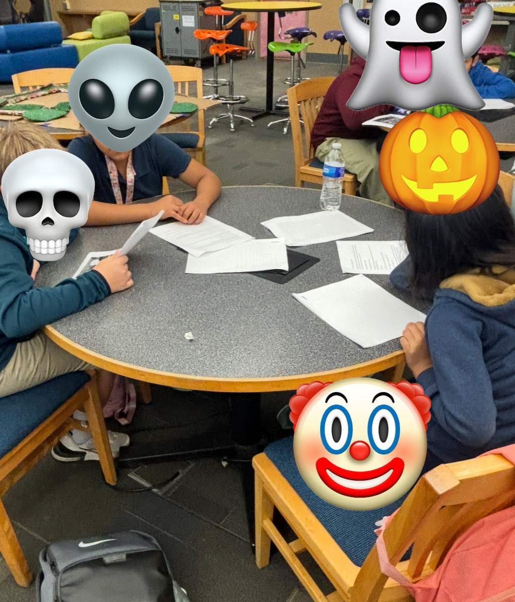 omegacramos's tweet image. Libscary time @DZ
#trickortreat
#givemesomethingoodtoread