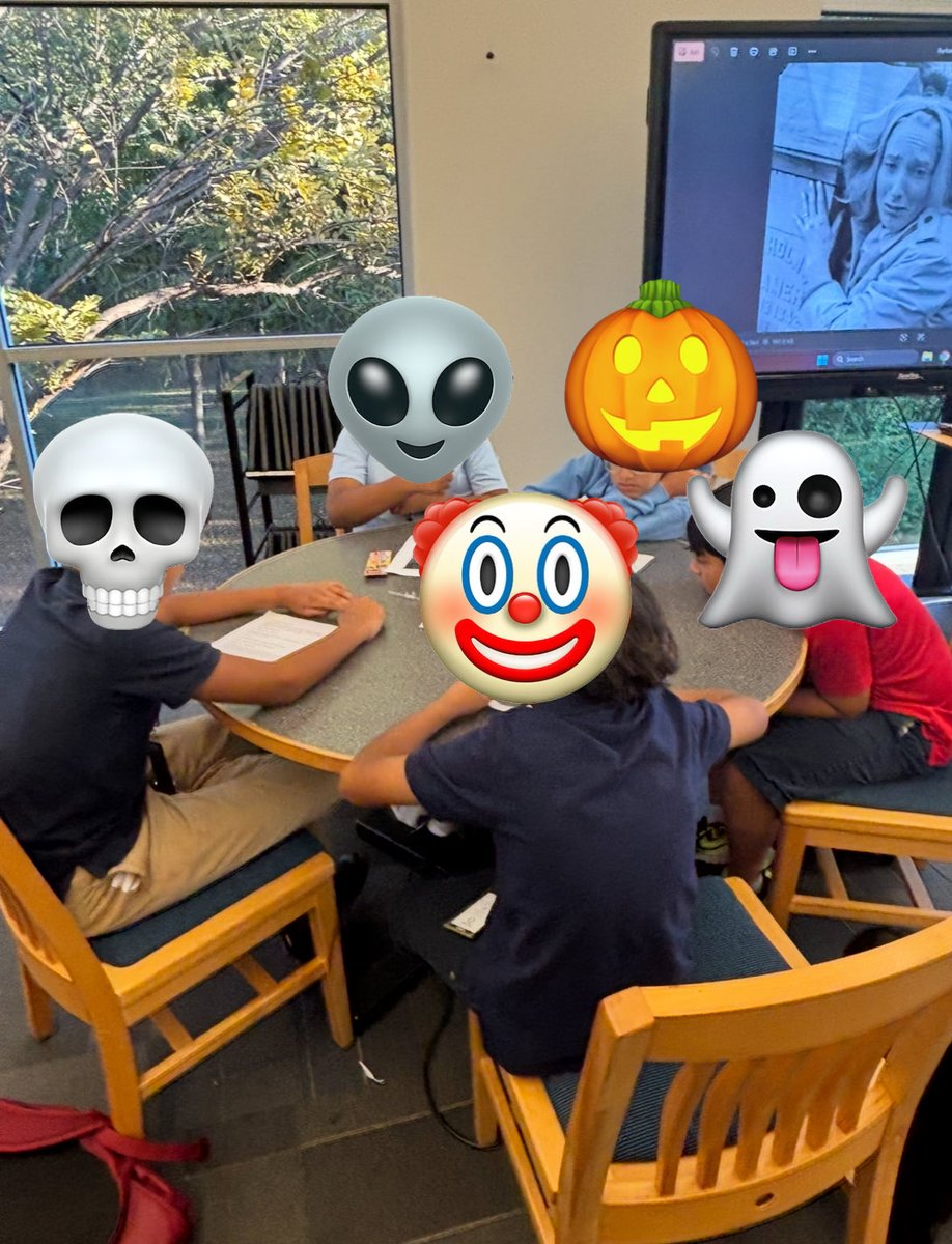 omegacramos's tweet image. Libscary time @DZ