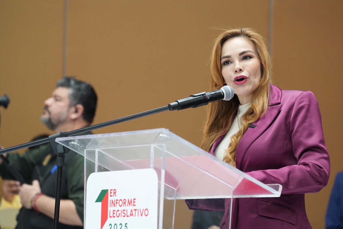 PaolaGarateV's tweet image. 💥 Me podrán quitar una camioneta, pero no la voz.
No tengo miedo. No me van a callar.
Sinaloa merece vivir sin miedo, con verdad y con justicia. ✨🤌🏻

#PaolaGárate #SinaloaSinMiedo #LaVerdadVaPrimero #SeguridadParaTodos