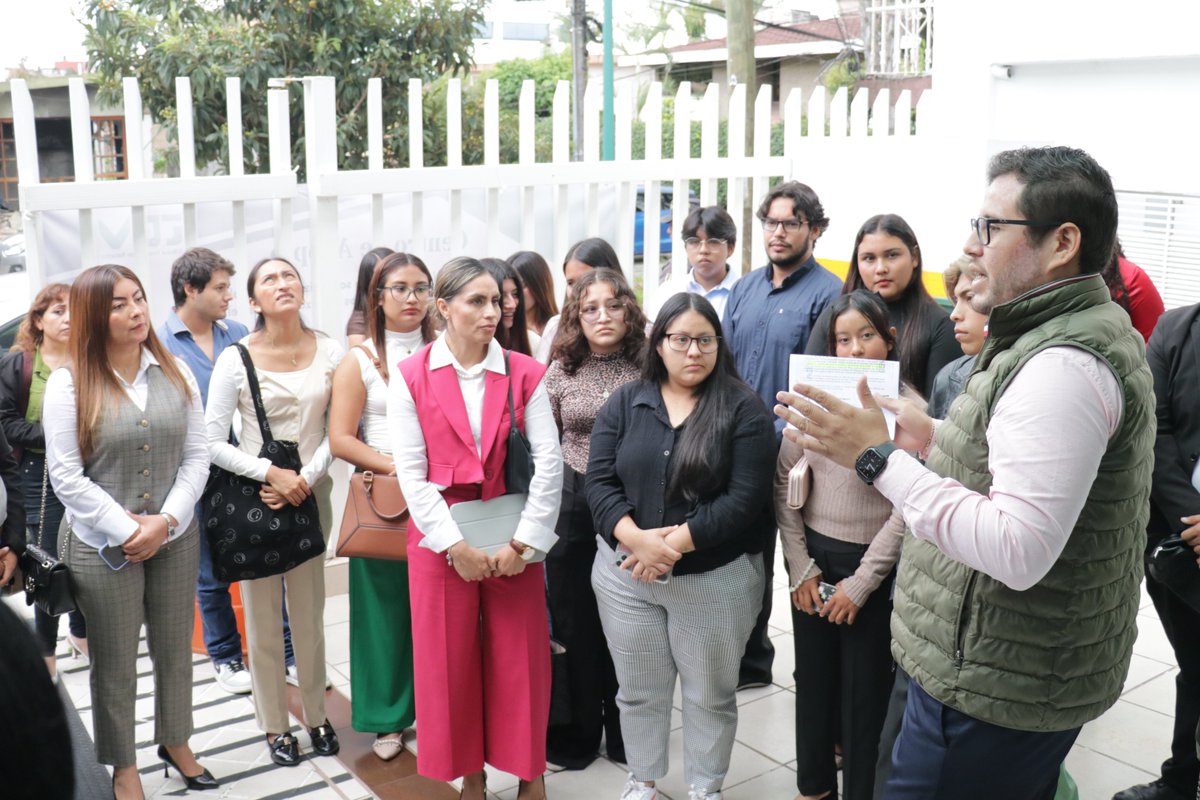 🏫Agradecemos la visita del alumnado de la licenciatura en Derecho del Centro Universitario Las Américas, del Puerto de Veracruz, quienes tuvieron la oportunidad de conocer la importante labor que realiza el TEV en la defensa de los derechos político-electorales de la ciudadanía.