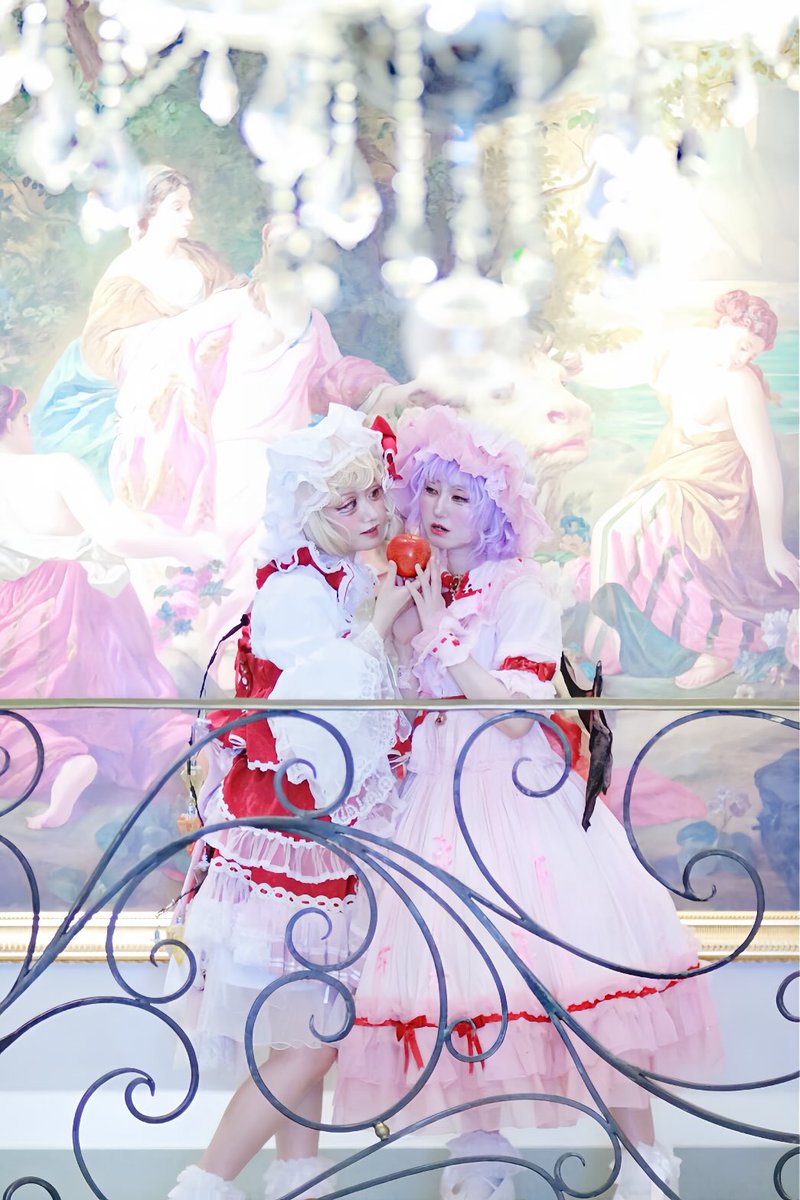おはレミフラ🥀🥀🥀
朝よ☀️

フラン🧸<a href="/vivifrandle/">甘茶びび@秋例🧸そ10ab</a> 

📸<a href="/marimo0796/">てすら/ひろこ＠</a> 様

#東方Project 
#レミリア・スカーレット　
#フランドール・スカーレット 

#ジョイコス