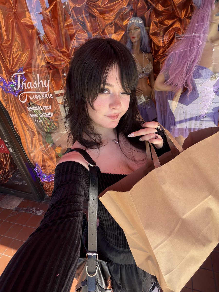 oniisuna's tweet image. Meow meow