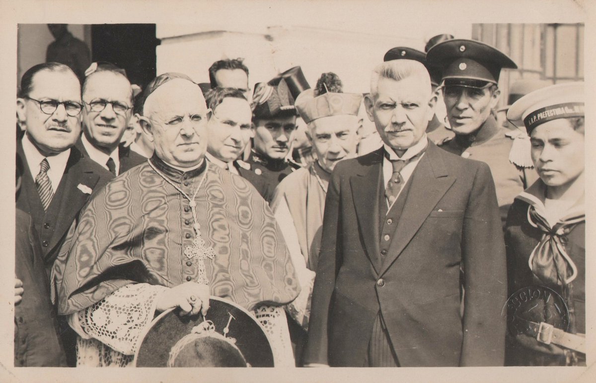 El Presidente 🇵🇾 Félix Paiva y el Cardenal Santiago L Copello enviado por el Papa Pio XI 1937.