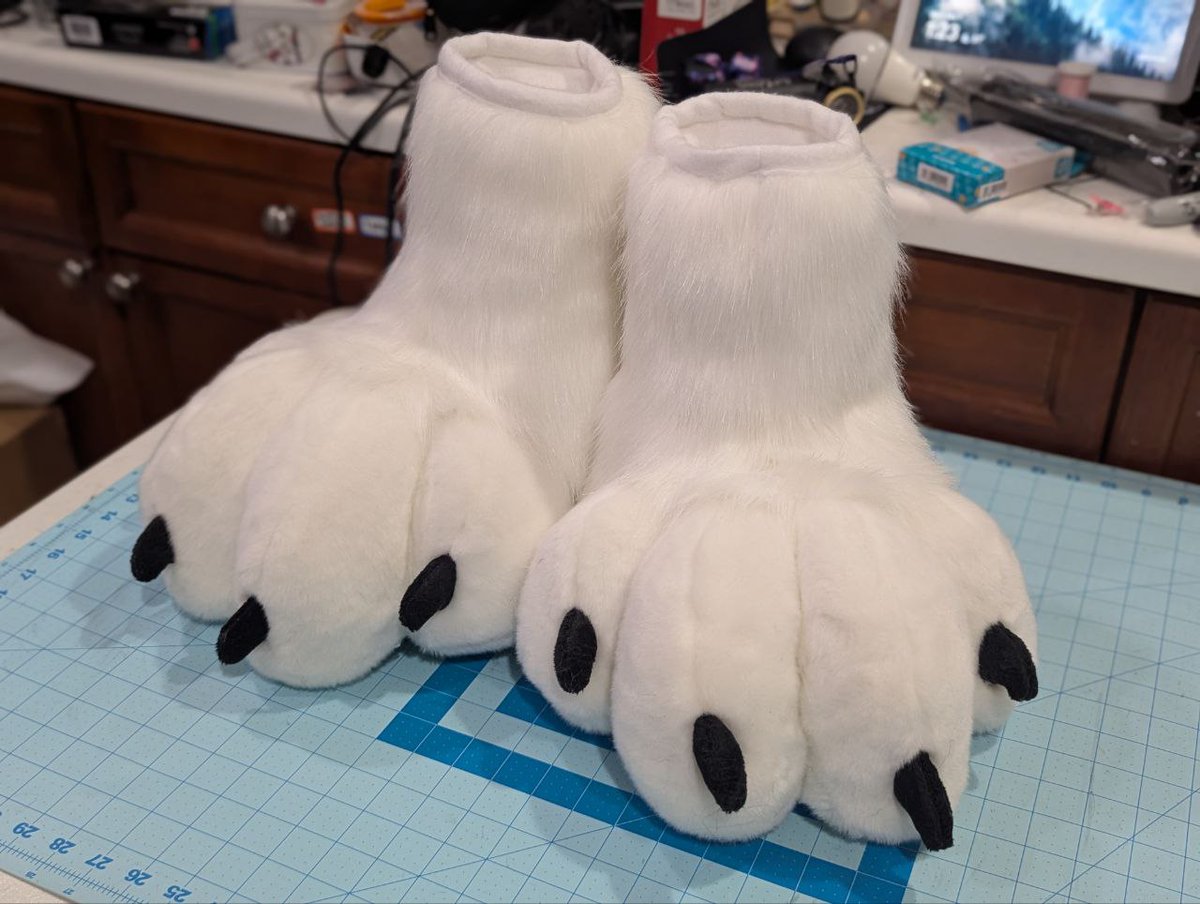 Cloud Husky Landar #LVFC (GOH) tweet media