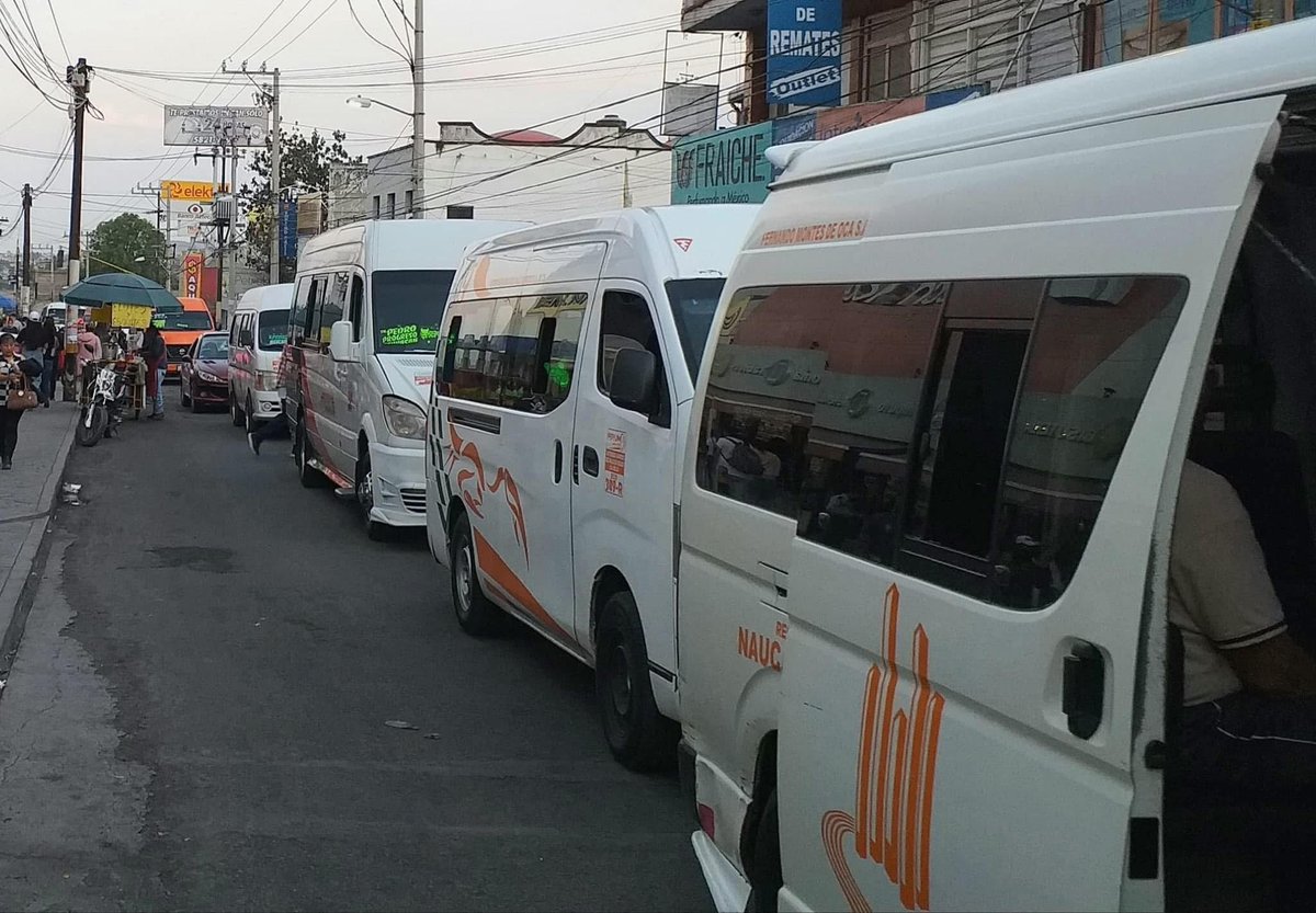 Ya cobran $14 pesos: el “tarifazo” que indignó al #Edomex

Desde hoy, 15 de octubre, el nuevo pasaje mínimo de $14 pesos ya es una realidad en todo el Estado de México. Lo que el gobierno llama “ajuste necesario” fue recibido por los usuarios como un golpe directo al bolsillo.