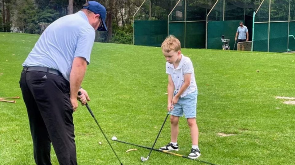 "Golf truly does help bring out the best version of himself" ❤️

Gold and the TeeMates program is helping young Andrew manage a rare speech condition, more here: bit.ly/48rzlWO