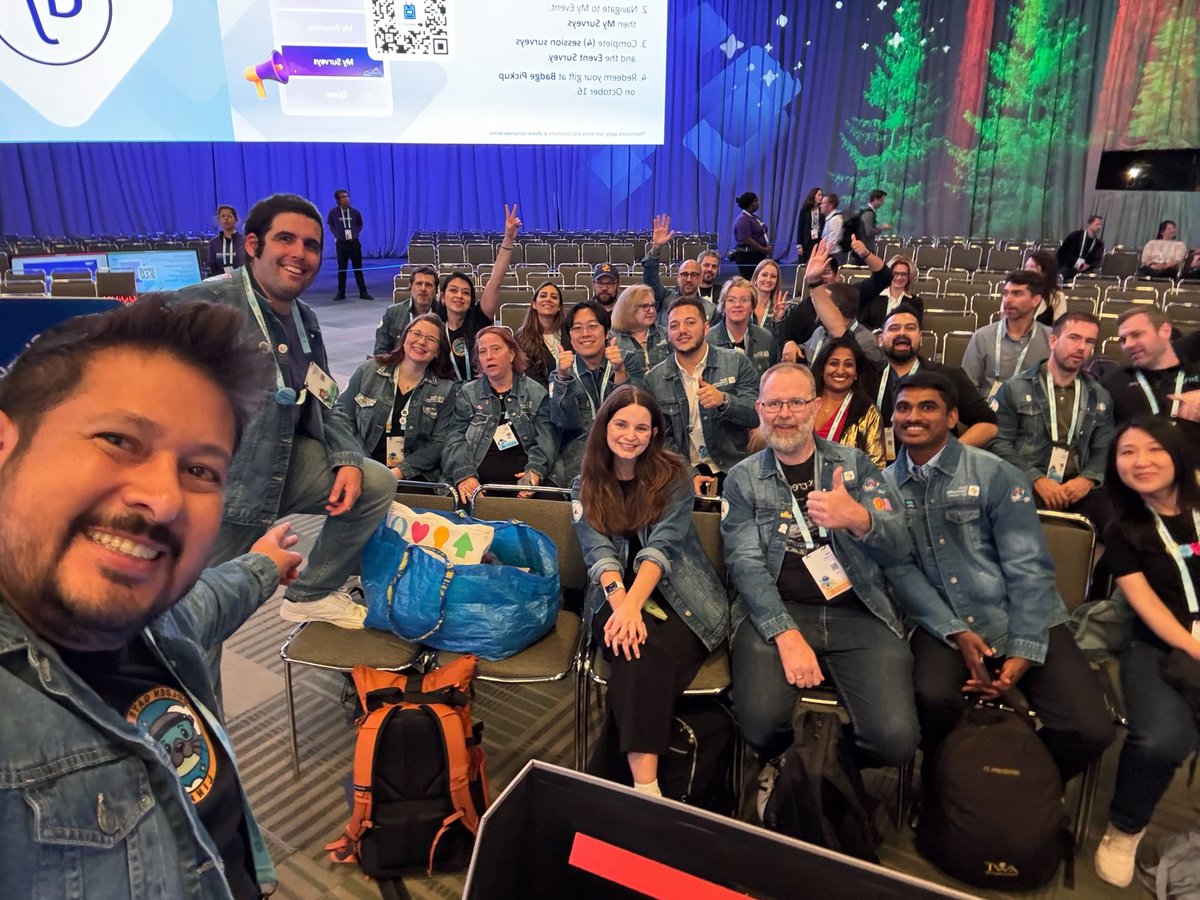 MariloMeta's tweet image. @SlackHQ Keynote • Dreamforce 2025 ⚡️

Slack becomes the Agentic OS for the AI era. Exciting to see Slack taking center stage in the Agentic Enterprise vision.

#Dreamforce #SlackAI #Agentforce #Salesforce #DigitalTransformation #AI #TrailblazerCommunity @salesforce