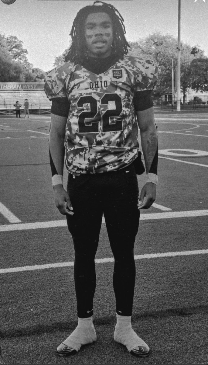 KelleyMickler ✰ tweet media