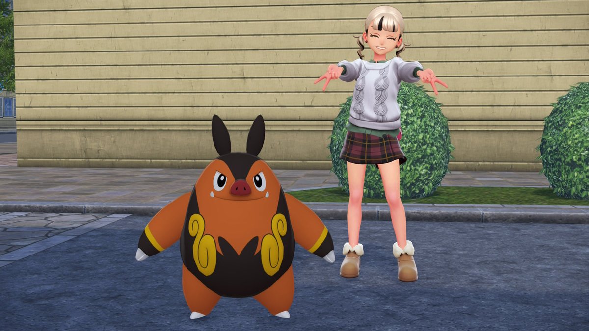 0時からずっとポケモンZAやってるけどめっちゃ楽しい！
これが俺の相棒のブタ！