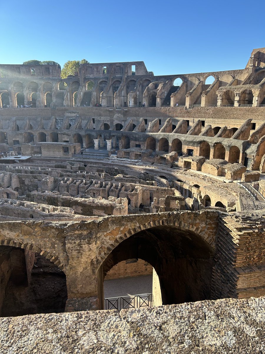 WellsFrit078's tweet photo. Just got back from Rome. https://t.co/dOCEisSeyk
