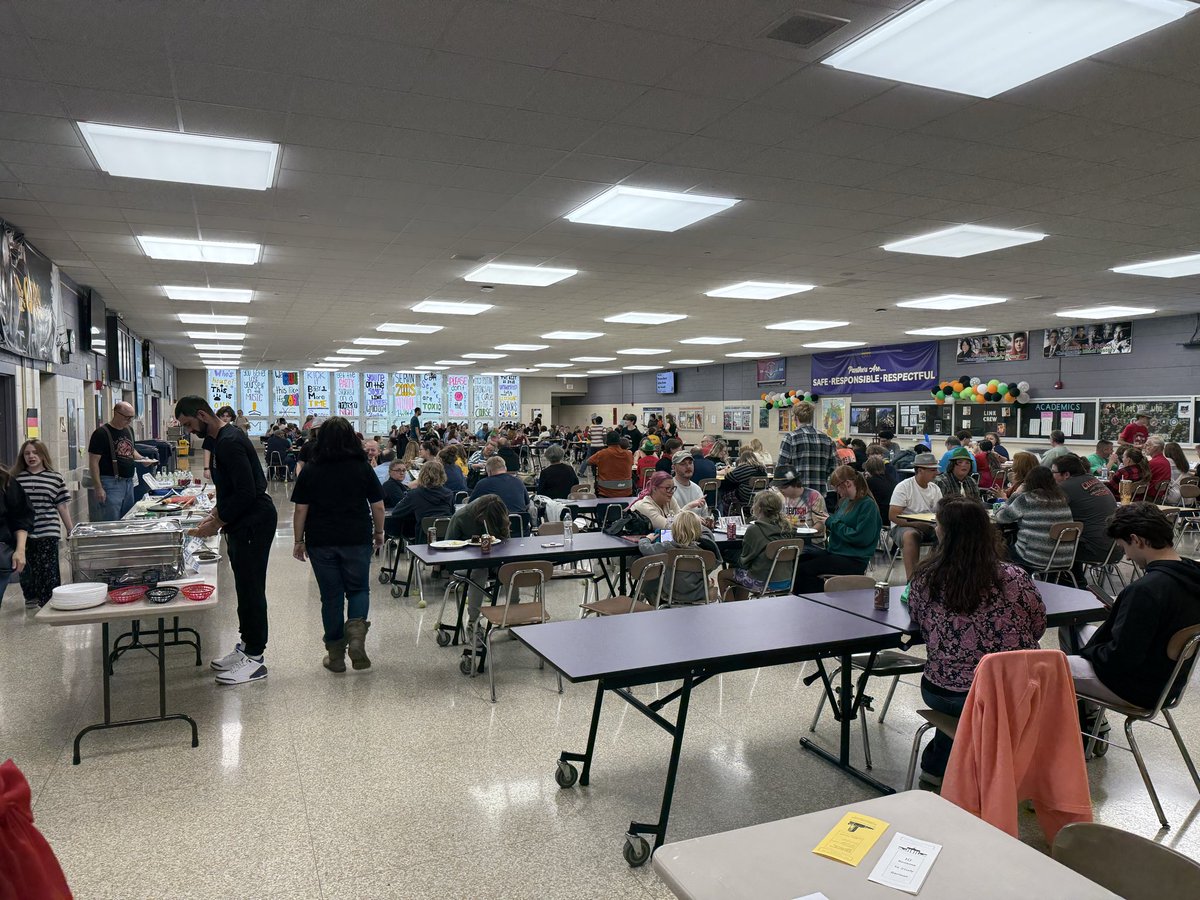 Oktoberfest is in full swing! Thank you families for coming out to support this event.