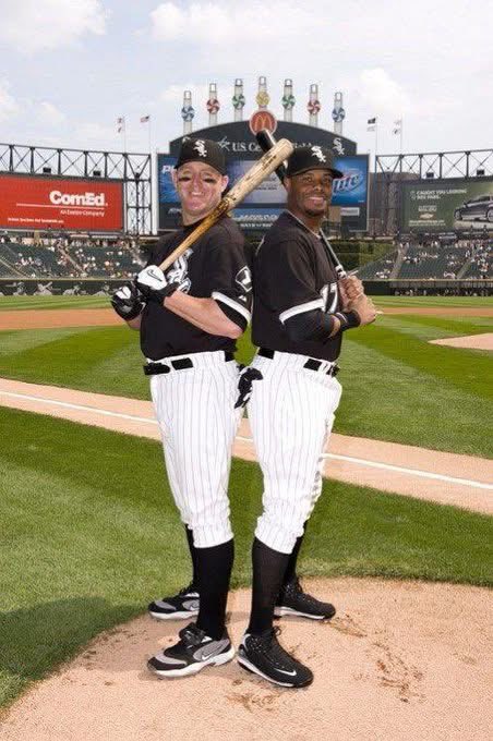 nut_history's tweet image. White Sox legends. Jim Thome and Ken Griffey Jr.