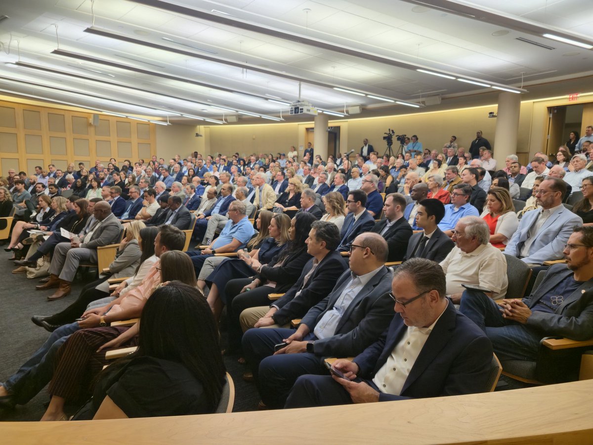 Great turnout at our Texas Economic Forum event on From the Stockyards to the Stock Market: A Discussion about the Texas Stock Exchange
With SMU alumna and TXSE Global Managing Director of Listings, Nicole Chambers, and Regions Bank Chief Investment Officer, Alan McKnight.