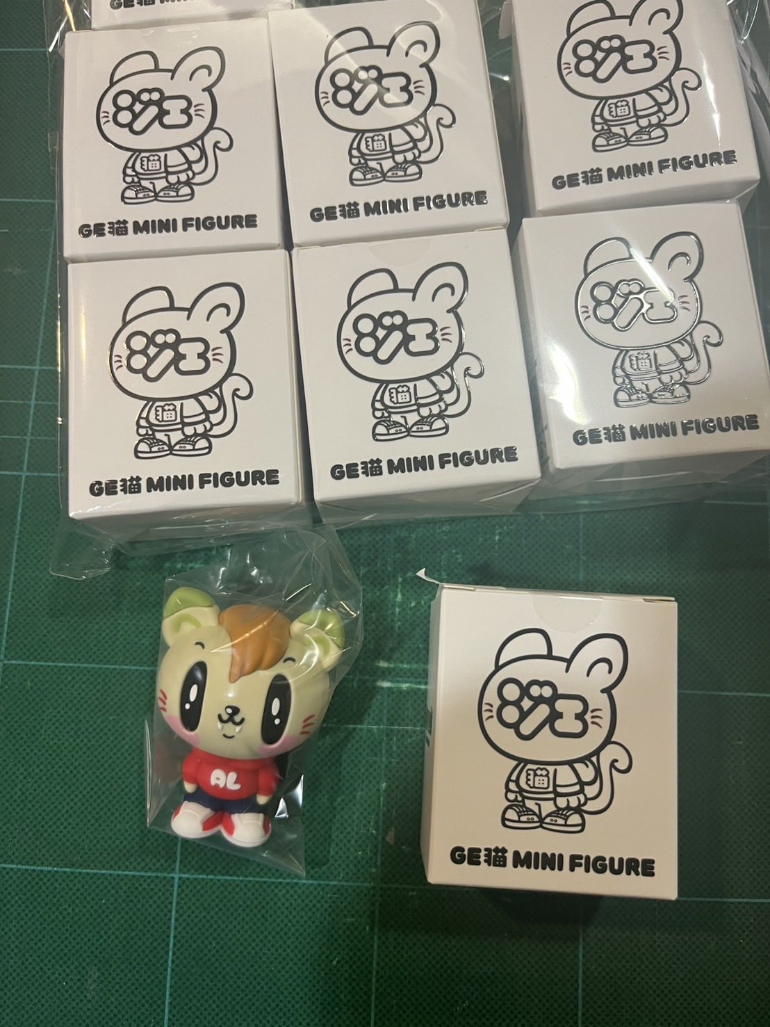 mikiページ♡⃜ Amazon.co.jp: すみっコぐらし ぬいぐるみ(M) ぺんぎん？ : おもちゃ