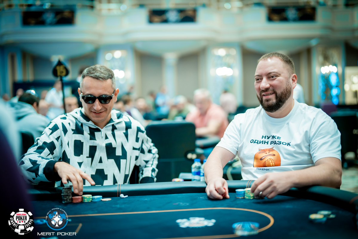 meritpokerlive's tweet image. #Deepstack Day 1 is in the books!
The $1,650 event attracted a total of 541 entries, and 62 players advanced to Day 2.
The chip leader heading into tomorrow’s action is Nikolai Fal with 1.425.000 chips.
Full chip count:
1. Nikolai Fal – 1.425.000
2. Daniil Zamorskii –…