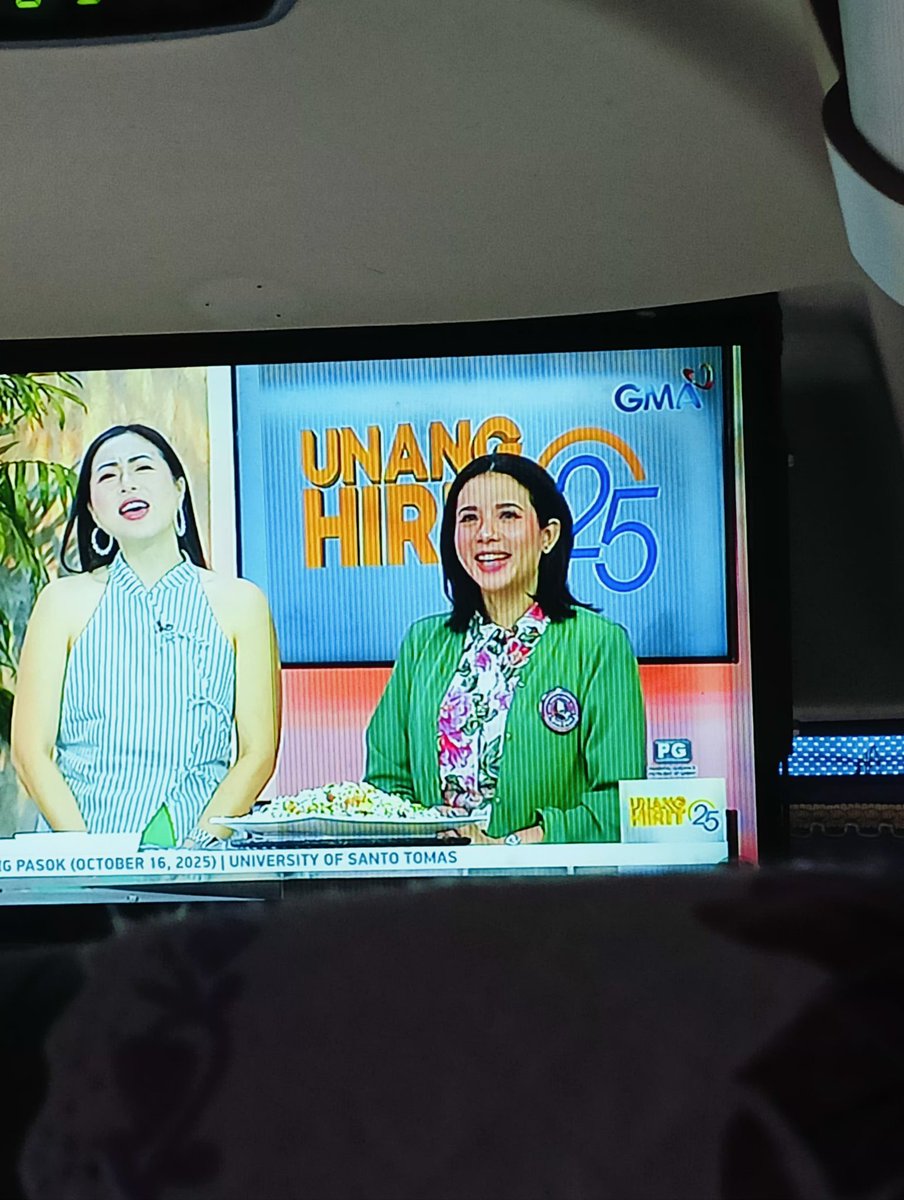 Im4everKY's tweet photo. Kaka out lang sa work galing Night shift duty dapat matulog ako sa shuttle kaso nakita ko si ate K! 😍
Good morning Ate @anakarylle  😍
#UnangHirit https://t.co/ip3JcOiU4X