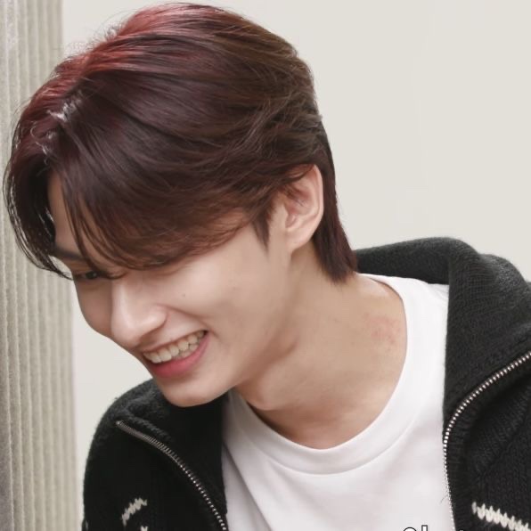 까막별 tweet media