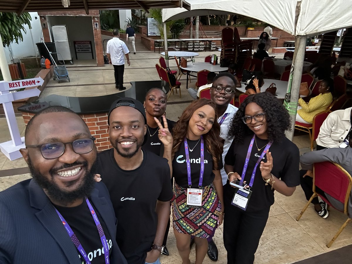 DadaBen_'s tweet image. This healed me 🥺
For 7 years, I’ve locked up my frustrations from running a fully remote team.
At first, it was cause we couldn’t afford a space. Then came COVID. And then Japa.
So, seeing most of my team members in-person for the first time this week, hit differently.
🤧