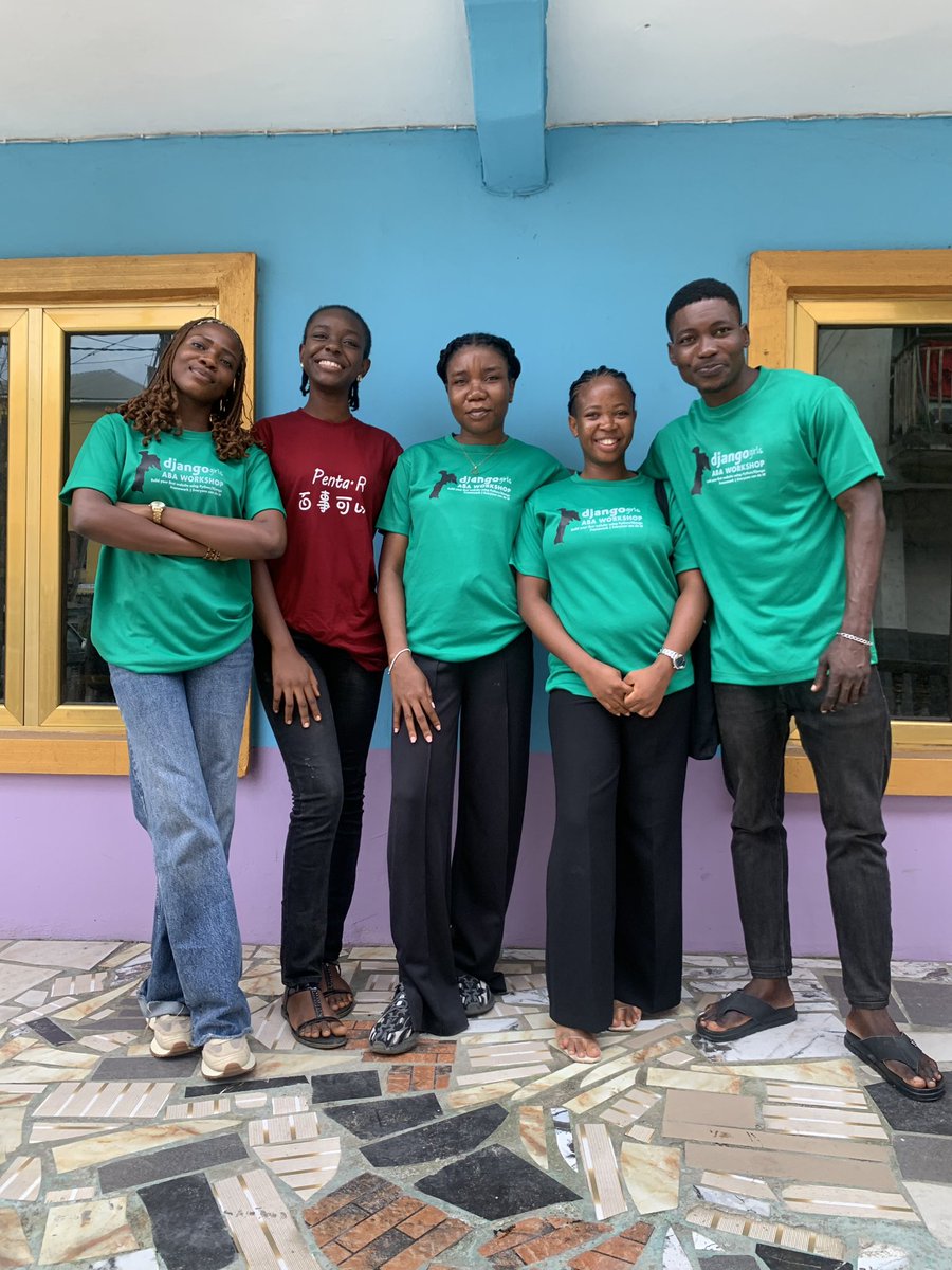 Cynthia__Ibegbu's tweet image. Also loved meeting the younger girls, some still in secondary school, eager to learn Django &amp;amp; Python. The future looks bright. 
#DjangoGirls #WomenInTech #AbaTech #Python #Django