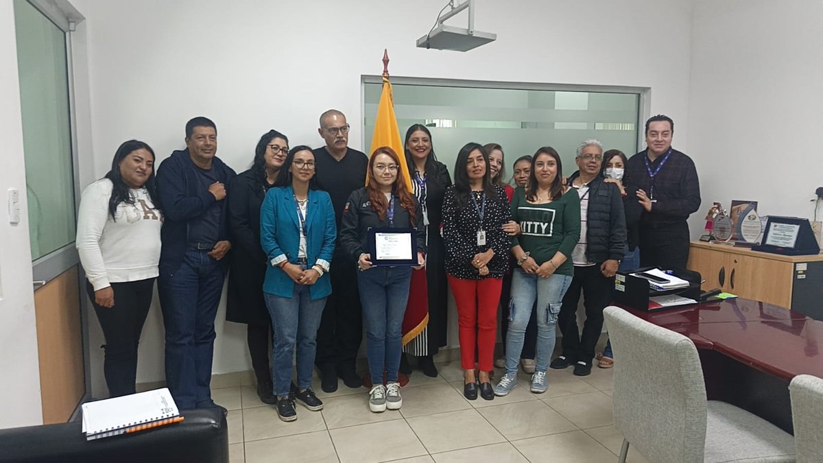 La CEET hace un reconocimiento al trabajo realizado por la Tlga. Melissa Aguayo Directora Provincial de Pichincha, quien junto a su equipo de trabajo a logrado liderar el mejoramiento en la atención a los usuarios y la entrega oportuna de los títulos habilitantes. 

#progreso