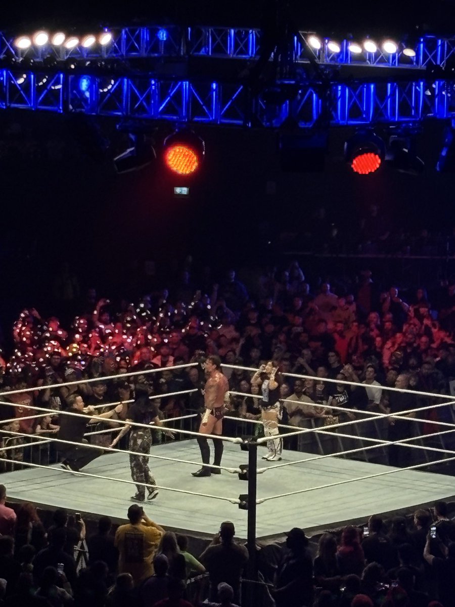 killohwee's tweet image. yes