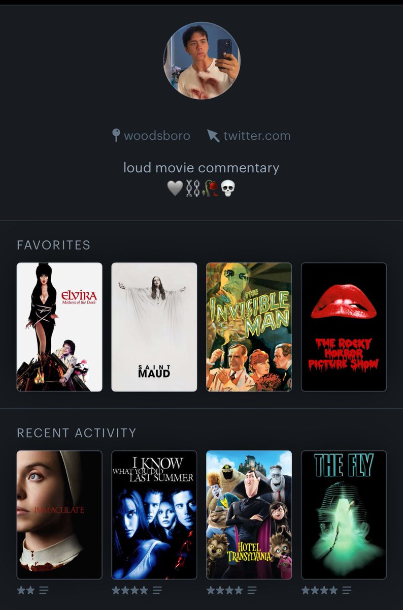 its freaking bats!!! i love halloween!!!