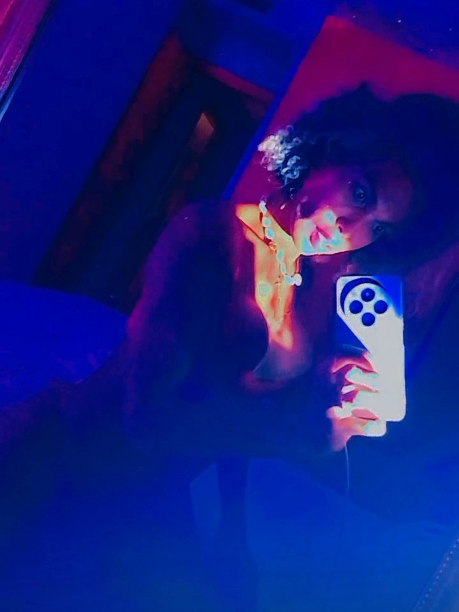 ElendyaC's tweet photo. ✝️🖤
https://t.co/GHKYMeT5vK https://t.co/BxRQmiUeuo