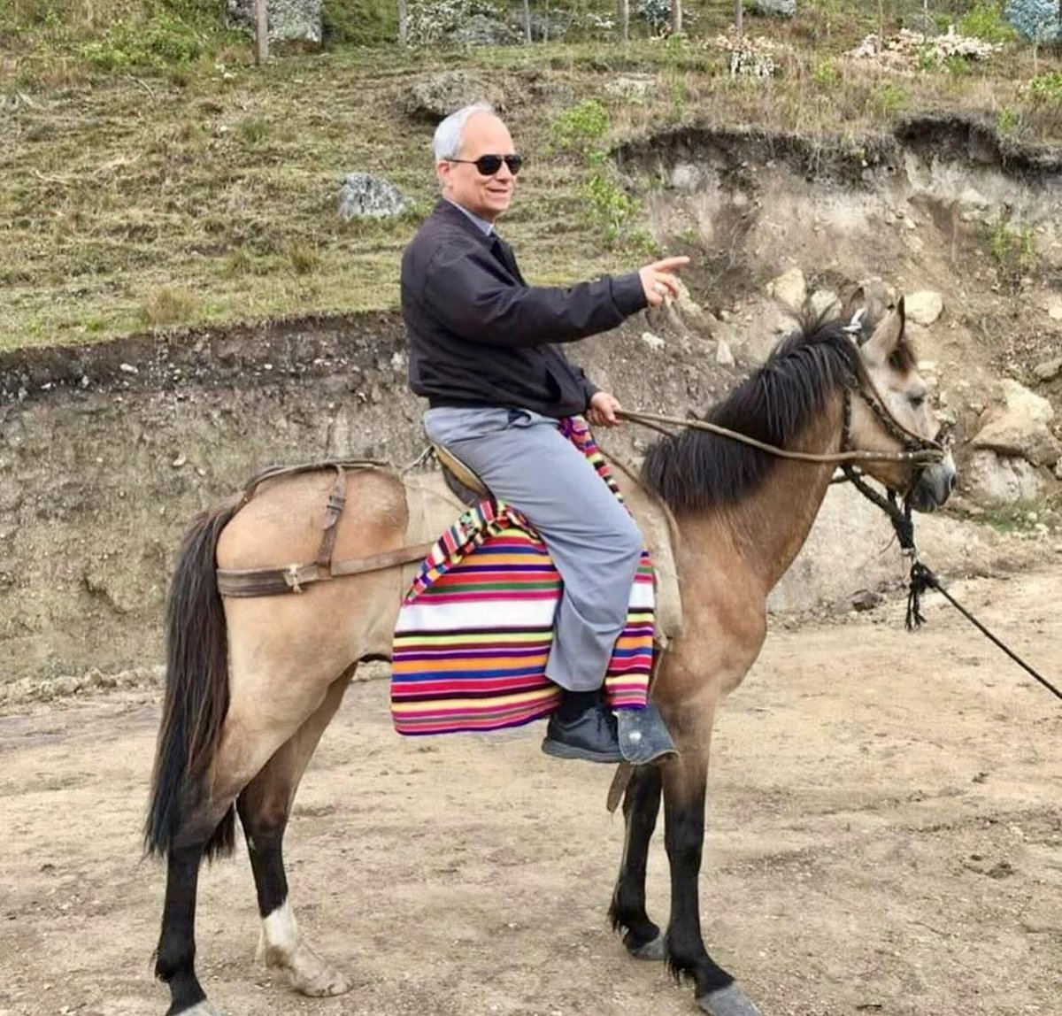 umbratilem's tweet image. Pope Leo has embraced the hermeneutic of continuity