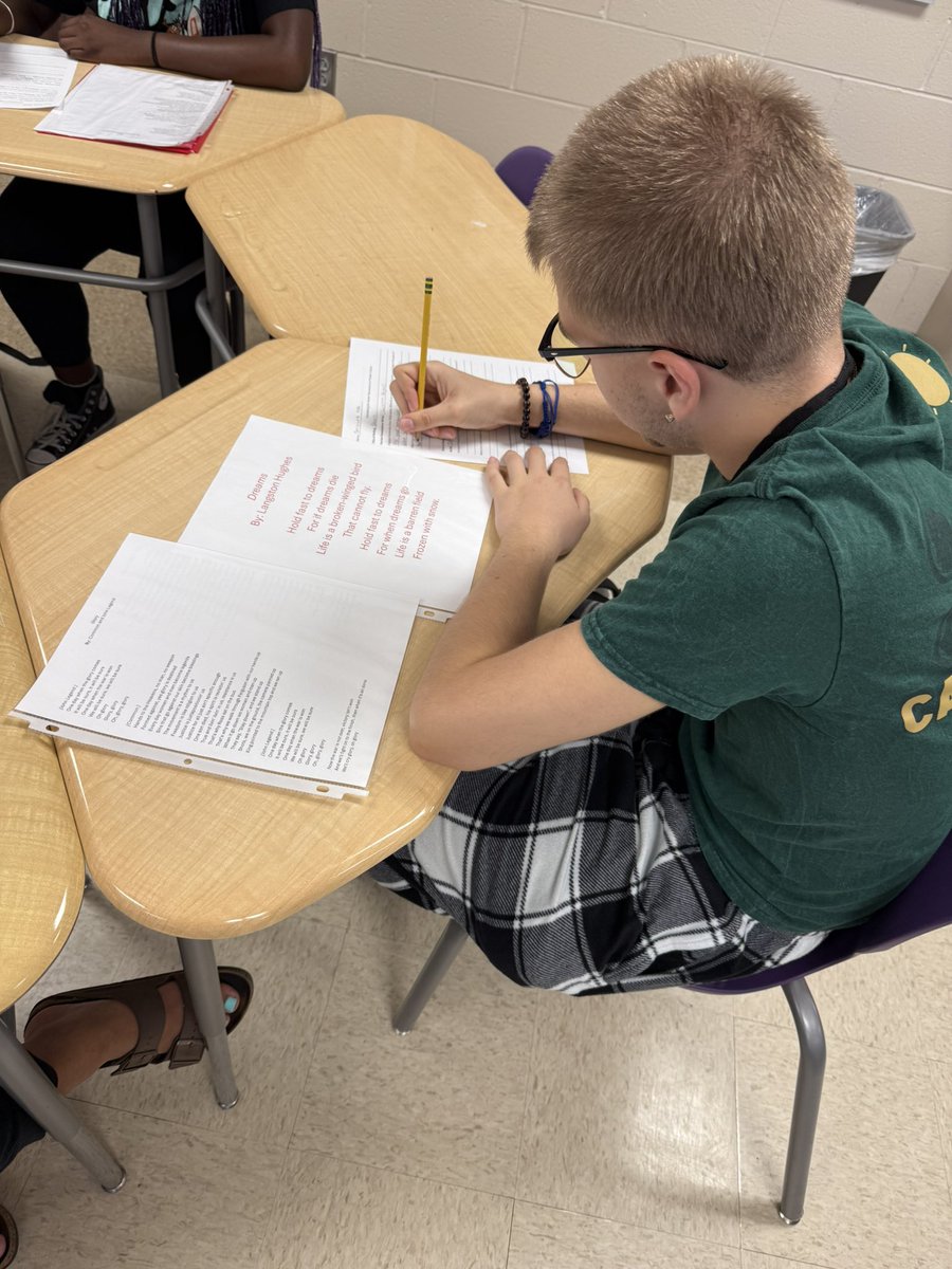 Katie Farmer tweet media