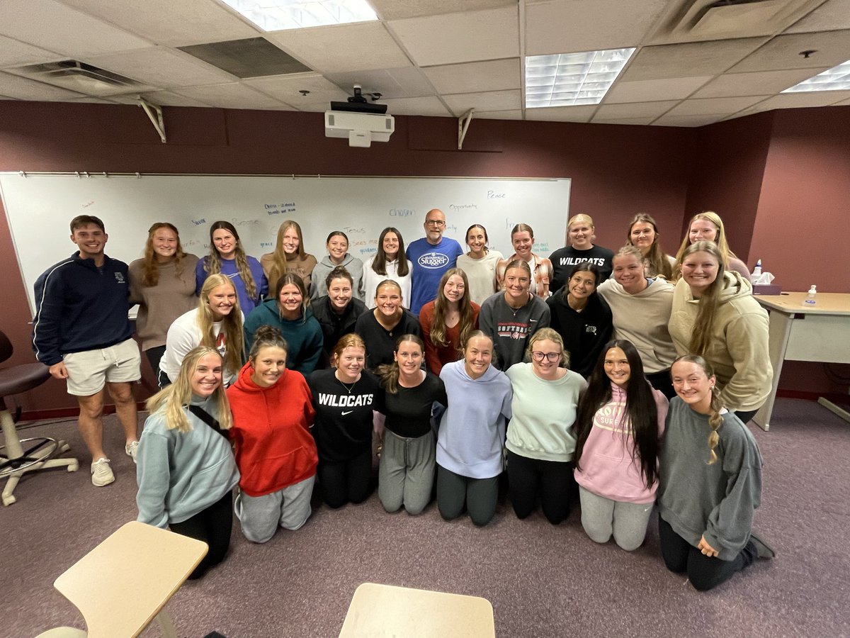 IWU Softball tweet media