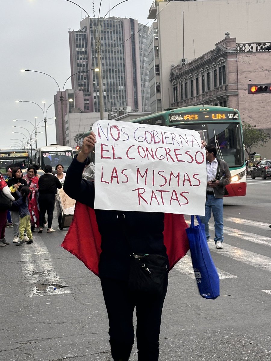 #tomalacalle aquí estamos