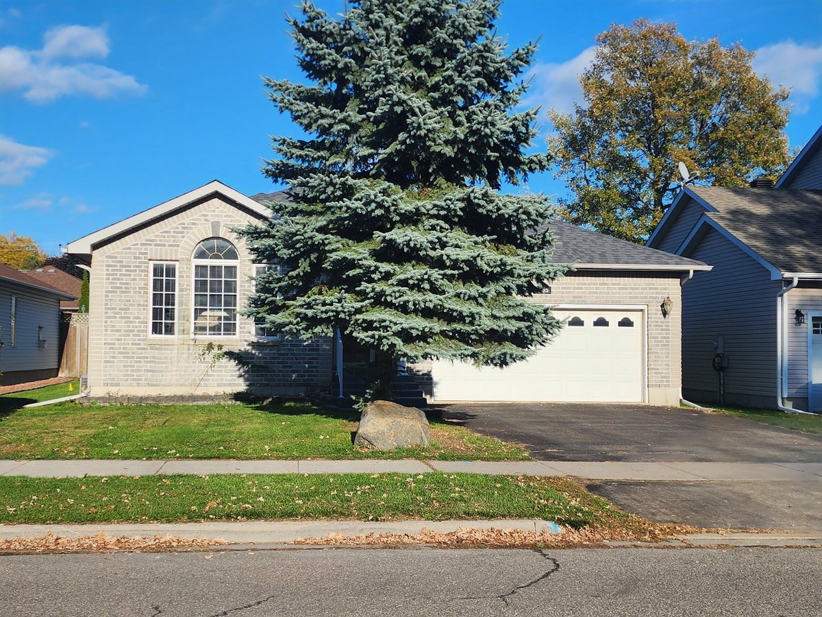 Just listed a day ago, proudly presenting my newest listing at 1295 Cuthbertson Ave., Brockville.  This is a fantastic offering if you are looking for a fully finished bungalow with attached double garage!! Take a look and book an appt to see it! 
 realtor.ca/l/bUKbp/ja