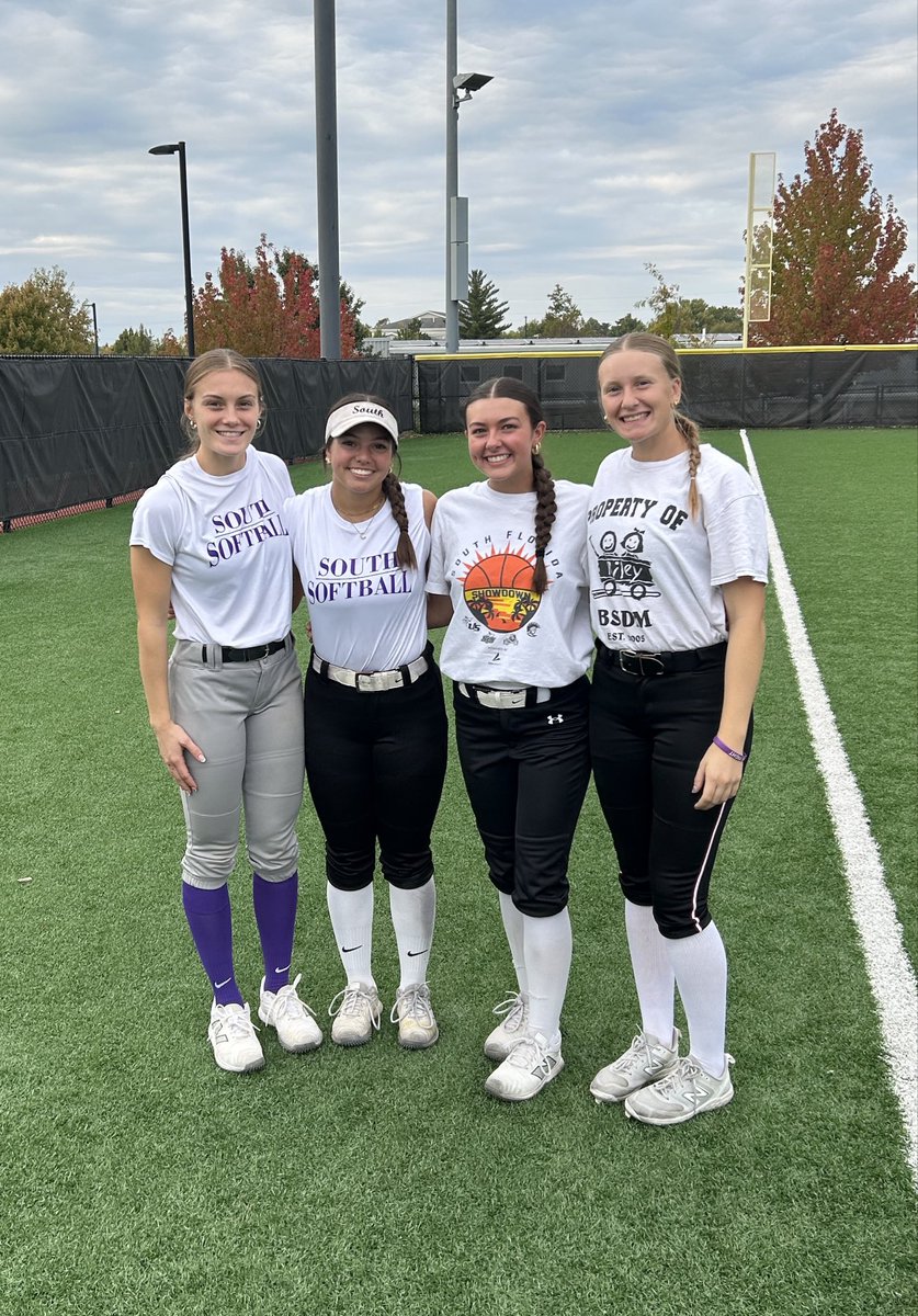 BHSS Softball (@bsouthsoftball) on Twitter photo Shoutout to our awesome senior class (Lindsay, Carly, Sloane, and Larkyn) who did a great job leading the team this fall. They pushed their teammates each and every practice. Shoutout to our awesome senior class (Lindsay, Carly, Sloane, and Larkyn) who did a great job leading the team this fall. They pushed their teammates each and every practice.