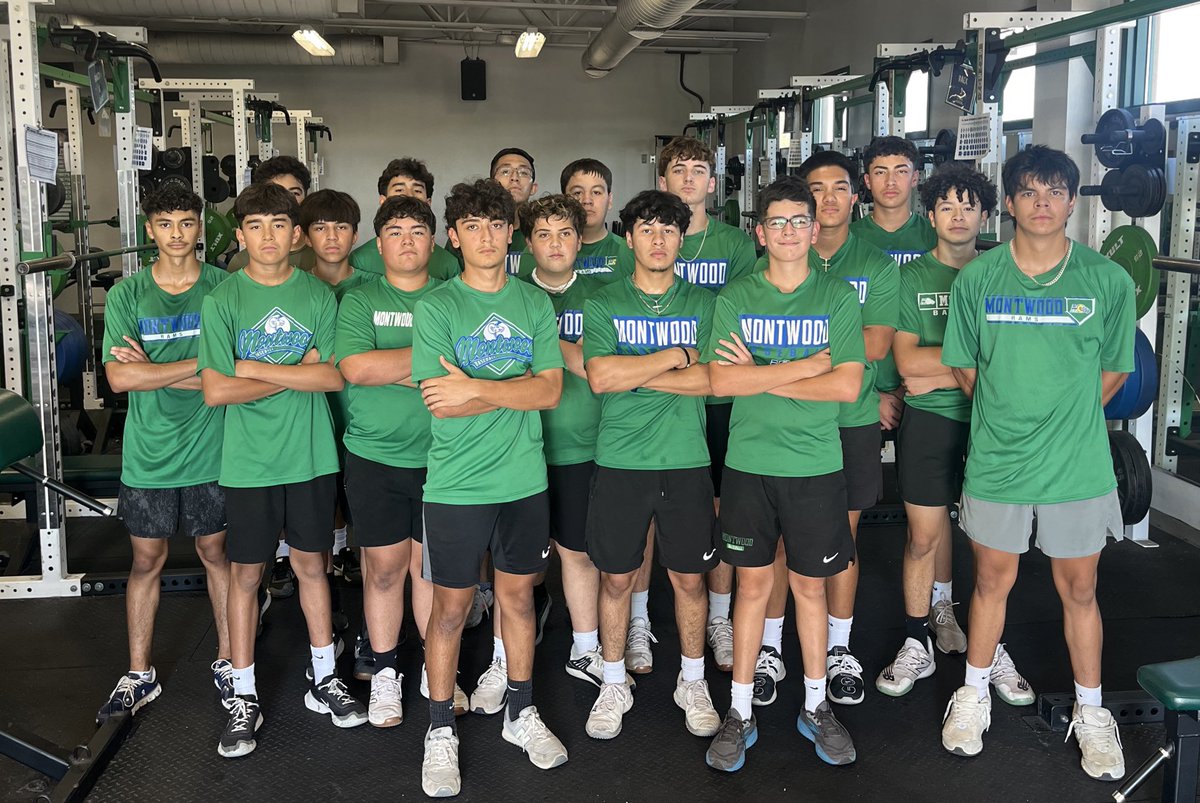 MONTWOOD RAMS BASEBALL⚾️🏈Coach Romo tweet media