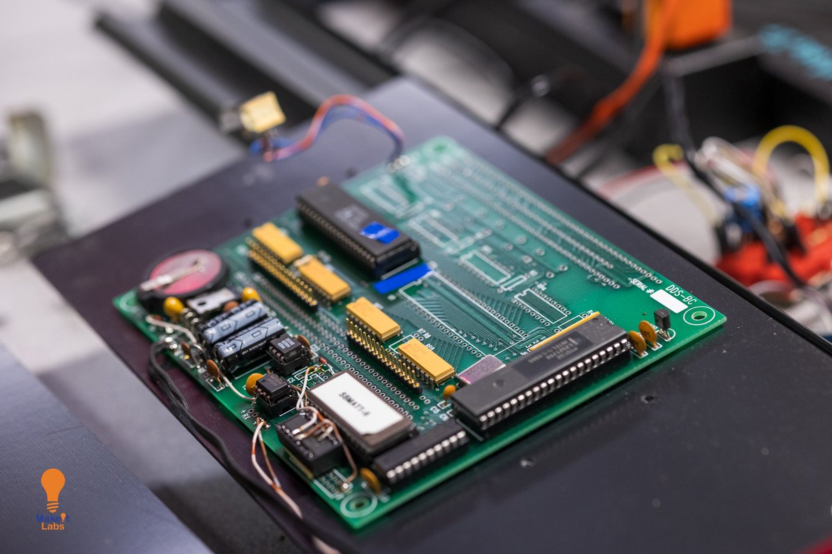 makeitlabs's tweet image. MakeIt Labs member Jay is literally working on a Time Machine...

(for our coms room!) 

This is just one project being done during our MakeIt Members Night! 

#dreamit #learnit #makeit 

#makeitlabs