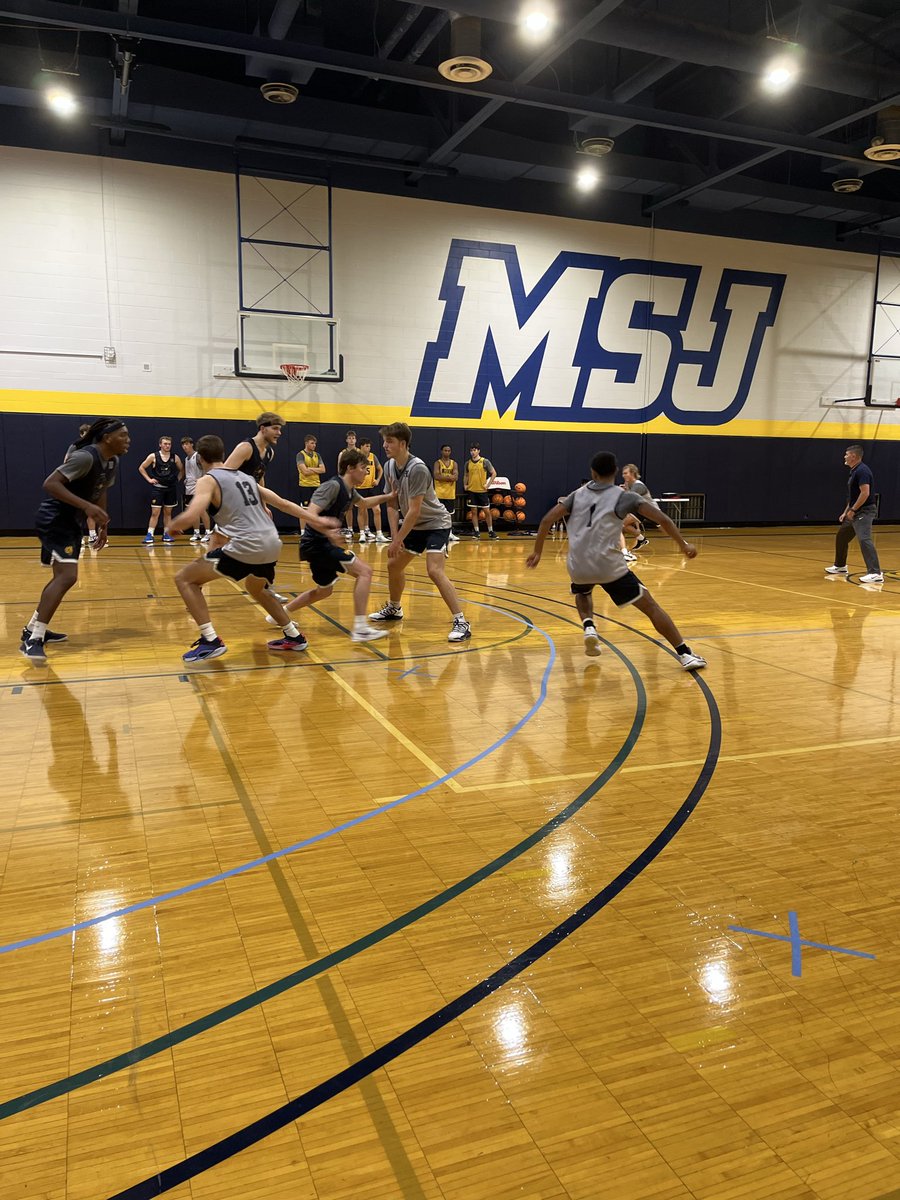 Scott Bauman (@smbauman22) on Twitter photo Rise & grind. It’s October 15th! 
#DayOne | #MountBasketball Rise & grind. It’s October 15th! 
#DayOne | #MountBasketball