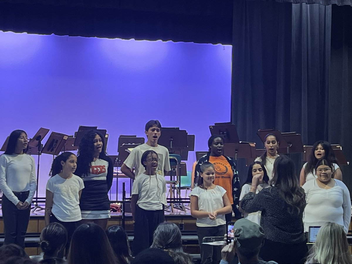 DoverMiddleSchool tweet media