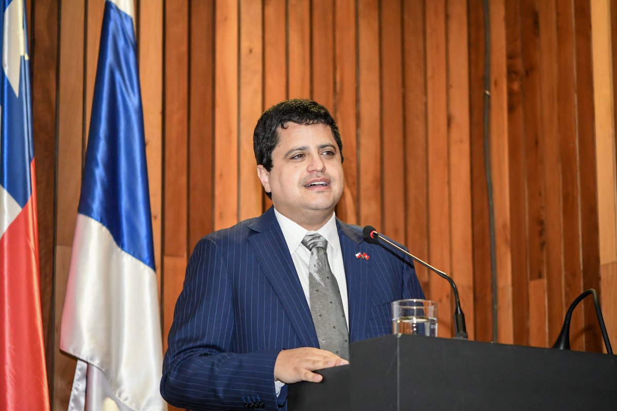 ChilenoSuiza's tweet image. Tres días de #inspiración, innovación y colaboración 🇨🇭🇨🇱

De la #Roboclette 🧀🤖 a paneles con expertos globales y networking entre Chile y Suiza.

Gracias a todos quienes hicieron posible esta #SwissInnovationWeek 💫

#Swissness #SelloSuizo #Innovación