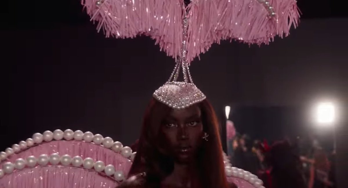 ANOK YAI IS INSANE  #VSFashionShow