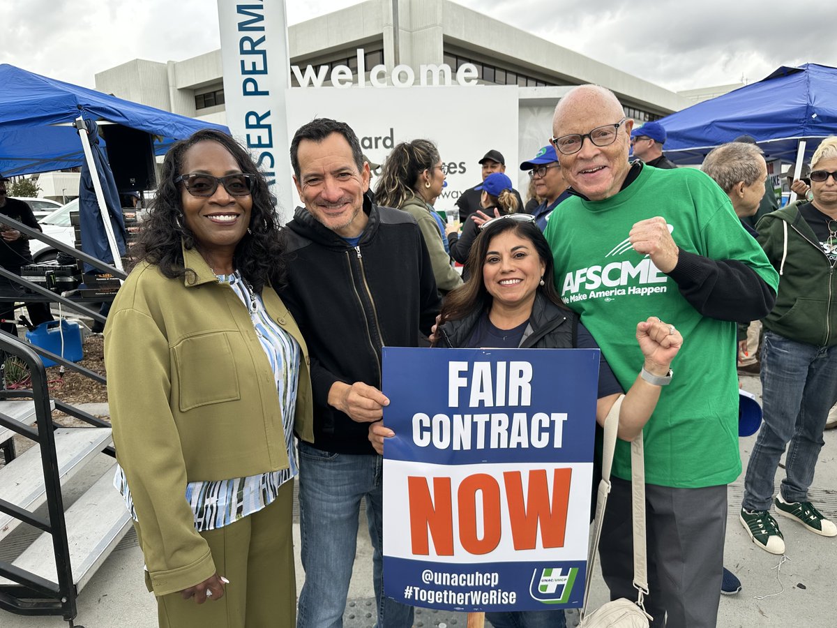 Proudly standing with these labor champions at Kaiser's Downey facility on behalf of <a href="/unacuhcp/">UNAC/UHCP 😷</a> nurses and health care workers striking for better wages, benefits, and working conditions.