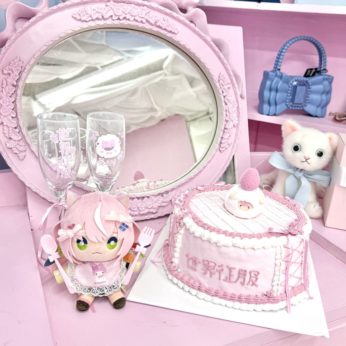 ∧,,,∧
(  ̳• · • ̳)
/    づ♡ Happy 5th Anniversary

 #OTO_NARI