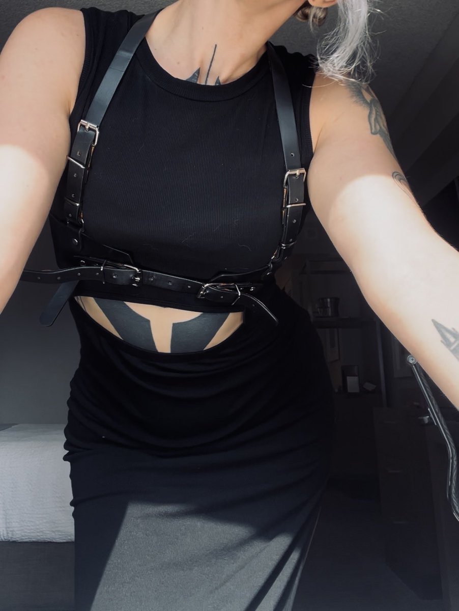 I’ll be off grid Friday through Sunday so if you need me, email me now. Otherwise I’ll get back to you Monday! 💋