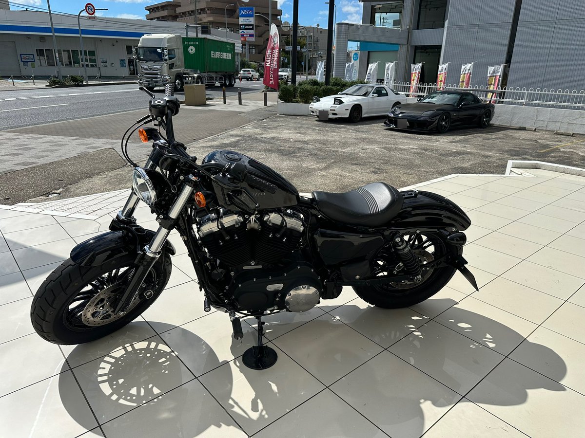 昨日は黒FDのお兄さんとバイク屋さん行った
私のFCやっぱり車高高いな

48気に入ったみたい
俺も乗ってて楽しいからおすすめ
