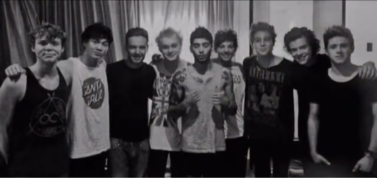 LiamsSunsetter's tweet image. 5SOS has dedicated their live stream to Liam❤️🩹
Thank you so much for this beautiful tribute