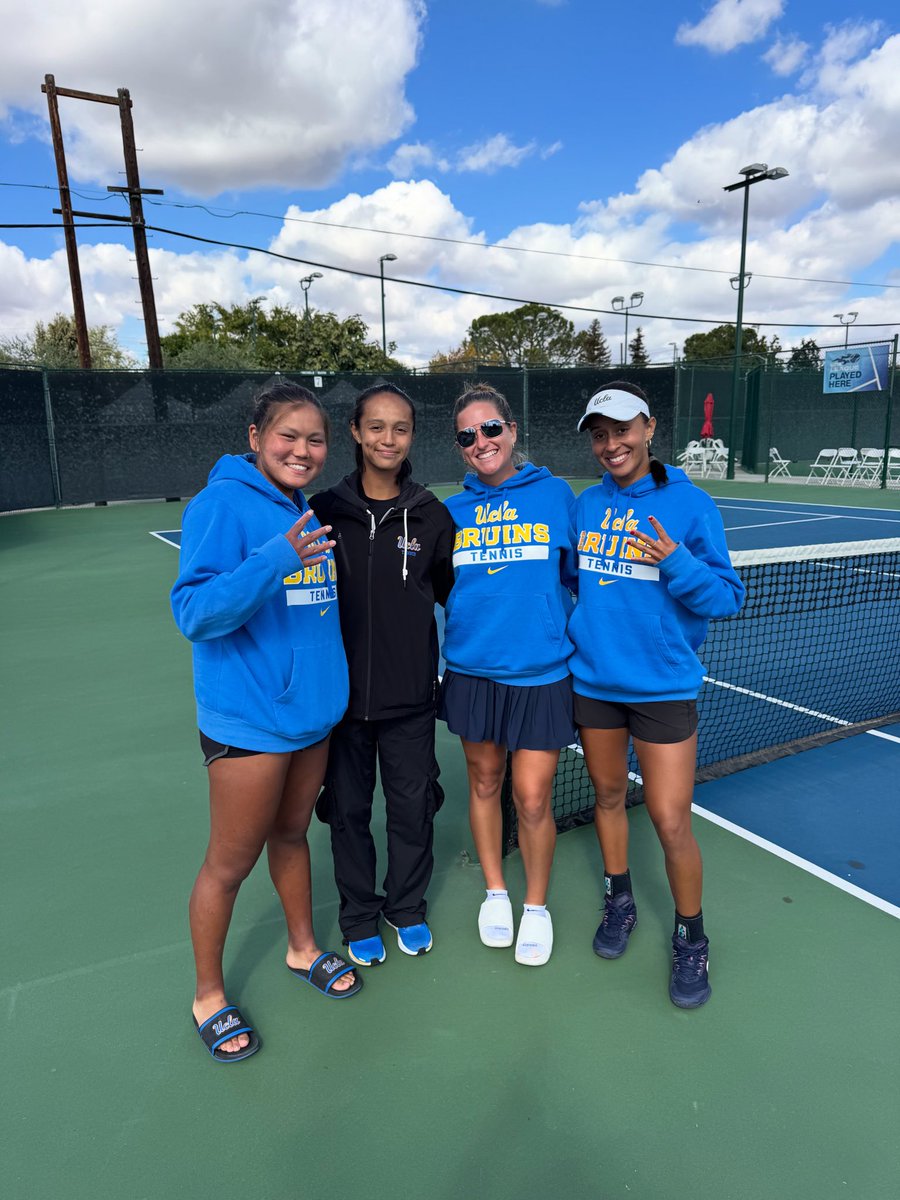 𝐁𝐫𝐮𝐢𝐧𝐬 𝐢𝐧 𝐁𝐚𝐤𝐞𝐫𝐬𝐟𝐢𝐞𝐥𝐝

Kate Fakih, Ahmani Guichard and Anne-Christine Lutkemeyer have all reached the singles second round as qualifiers at the Bakersfield Women’s Tennis Open!

#GoBruins