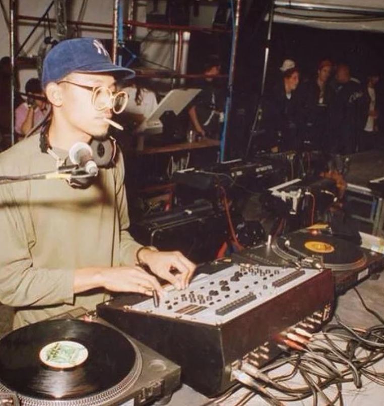 RamonPang's tweet image. i've never seen this photo of LTJ Bukem before and it might be the sickest shit ever...